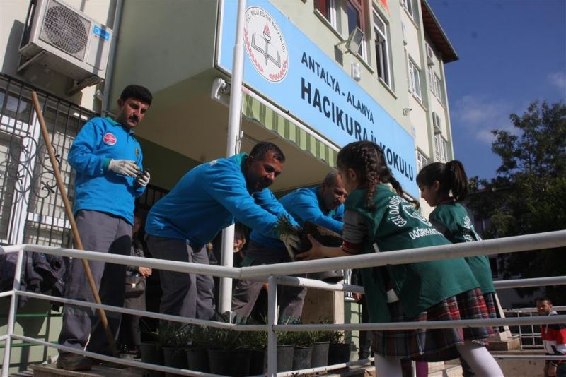 Alanya Belediyesinden Eko Okul Projesine Tam Destek